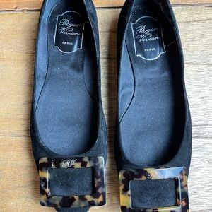 Roger Vivier Black Flats